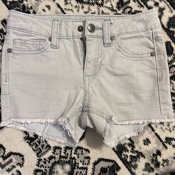 Set of toddler girl bottoms. Joes brand, Zara, and Levi’s. Size range from 4t-6 - Picture 5 of 5
